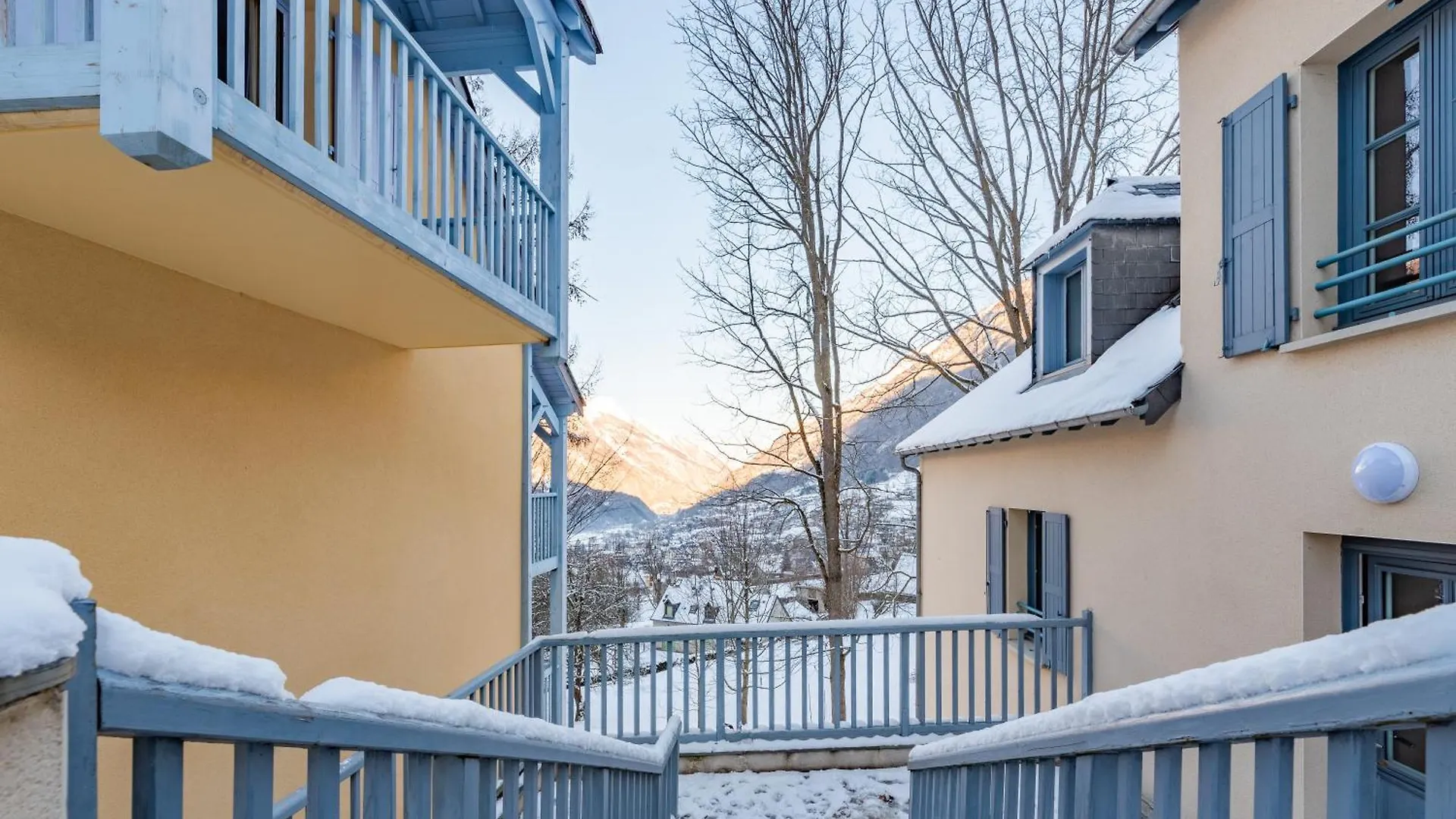 Apartahotel Les Balcons De L'Yse Residence De Tourisme Luz-Saint-Sauveur